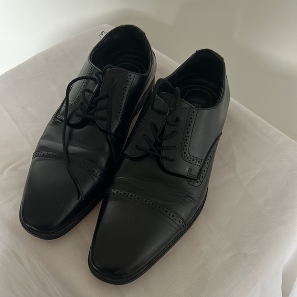 Men’s Basic Black oxford’s 8.5 - Picture 2 of 4